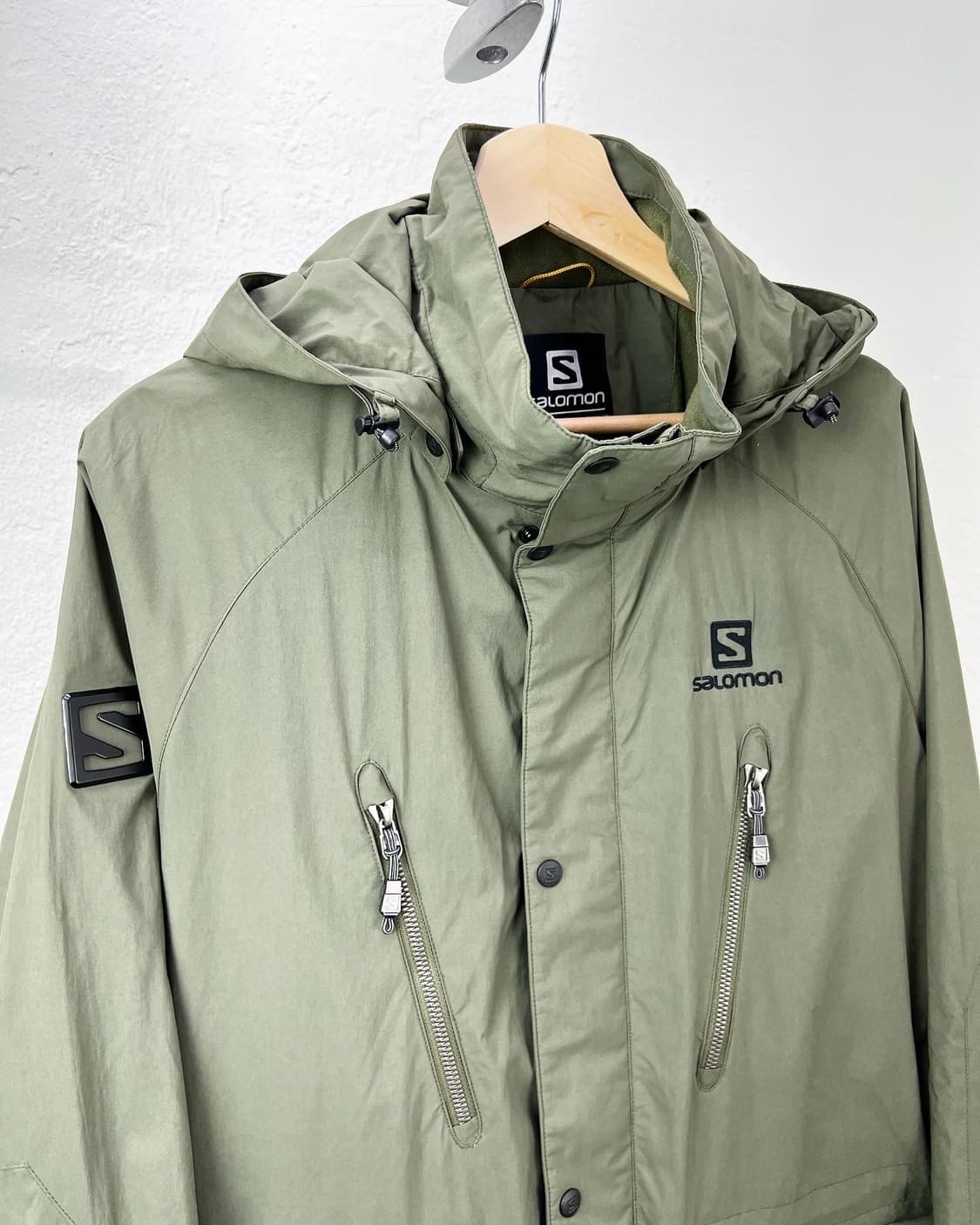 살로몬 카키 로고 나일론 챌린지 자켓  상품이미지5