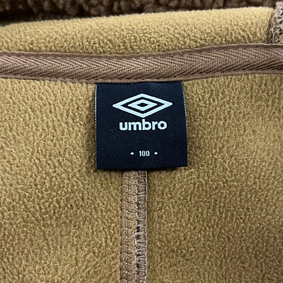 엄브로 브라운 후리스 100 상품이미지5