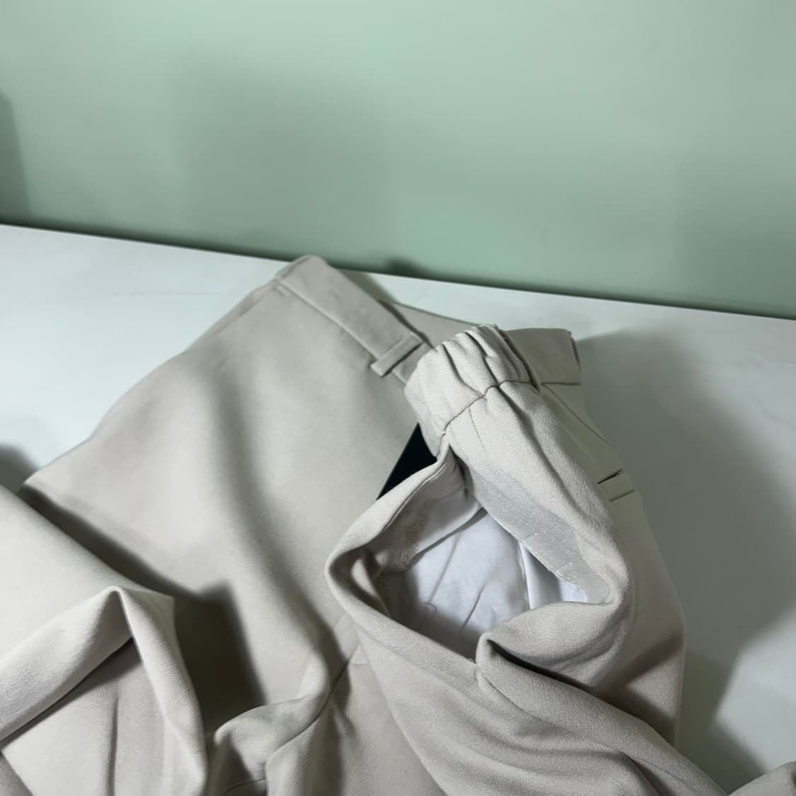 택달린새것 L 로건 써머코튼 테이퍼드 스트레이트핏 밴딩 슬랙스 상품이미지5