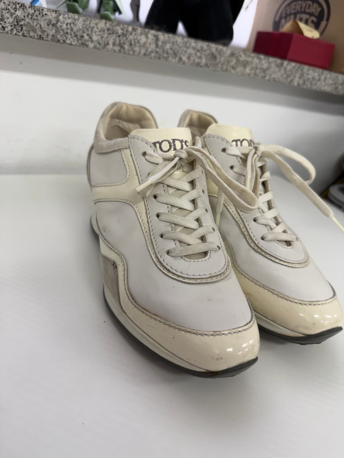 정품) TODS 토즈 여성 스니커즈 35 상품이미지2