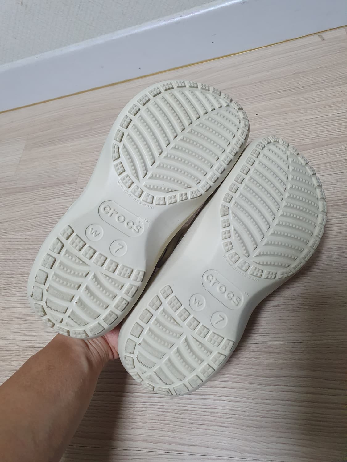 크록스 클래식 플랫폼 샌들 슬리퍼 240 상품이미지6