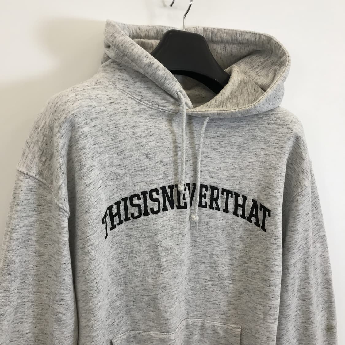디스이즈네버댓 자수로고 후드티 [L] 상품이미지2