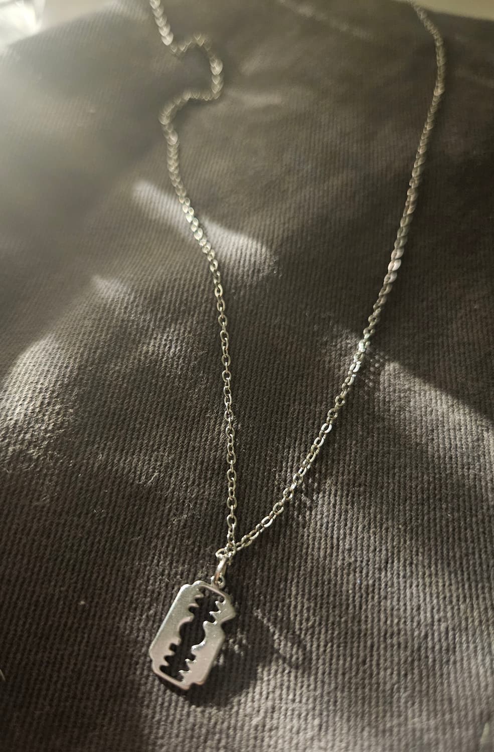Razor necklace  상품이미지1