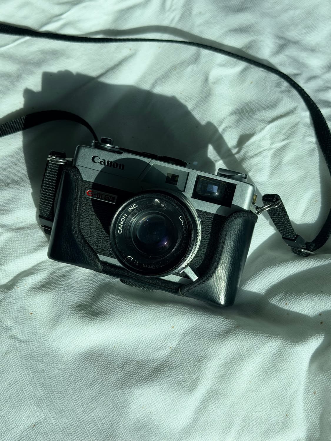 캐논 QL17 필름 카메라(가죽케이스, 스트랩, 조명 포함) 상품이미지1