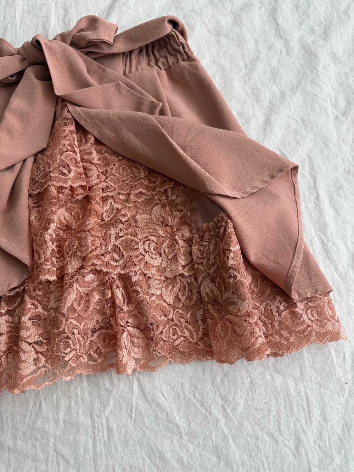 로걀 레이스캉캉 백포인트 플리츠 미니스커트 상품이미지3