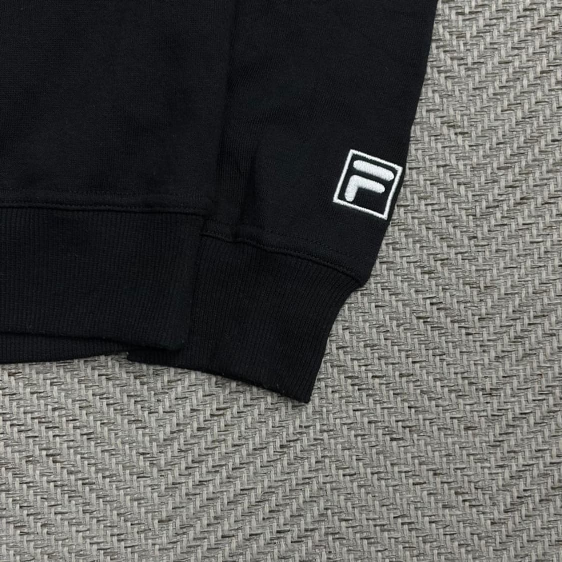 휠라 자수와펜로고 맨투맨 v1700 상품이미지5