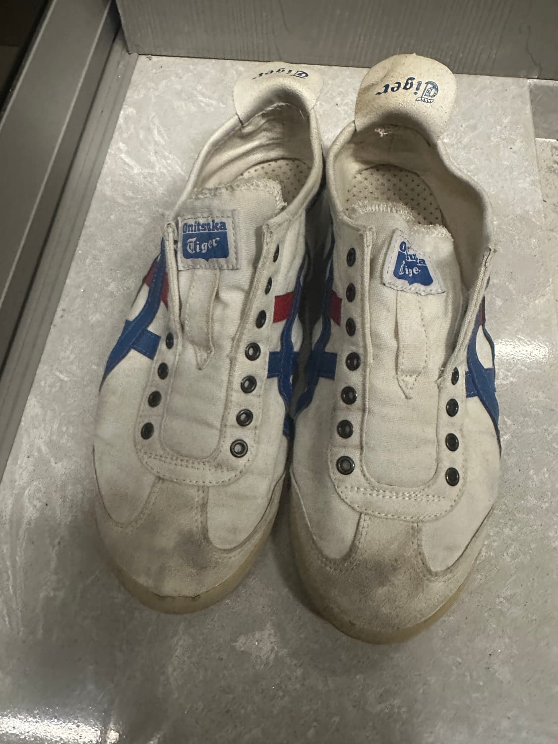 오니츠카타이거 슬립온 260 상품이미지1