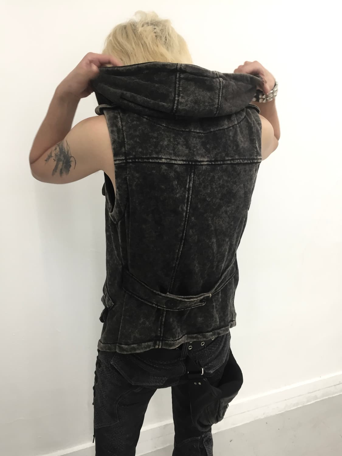 Big hood dusty charcoal cargo sleeveless 상품이미지3