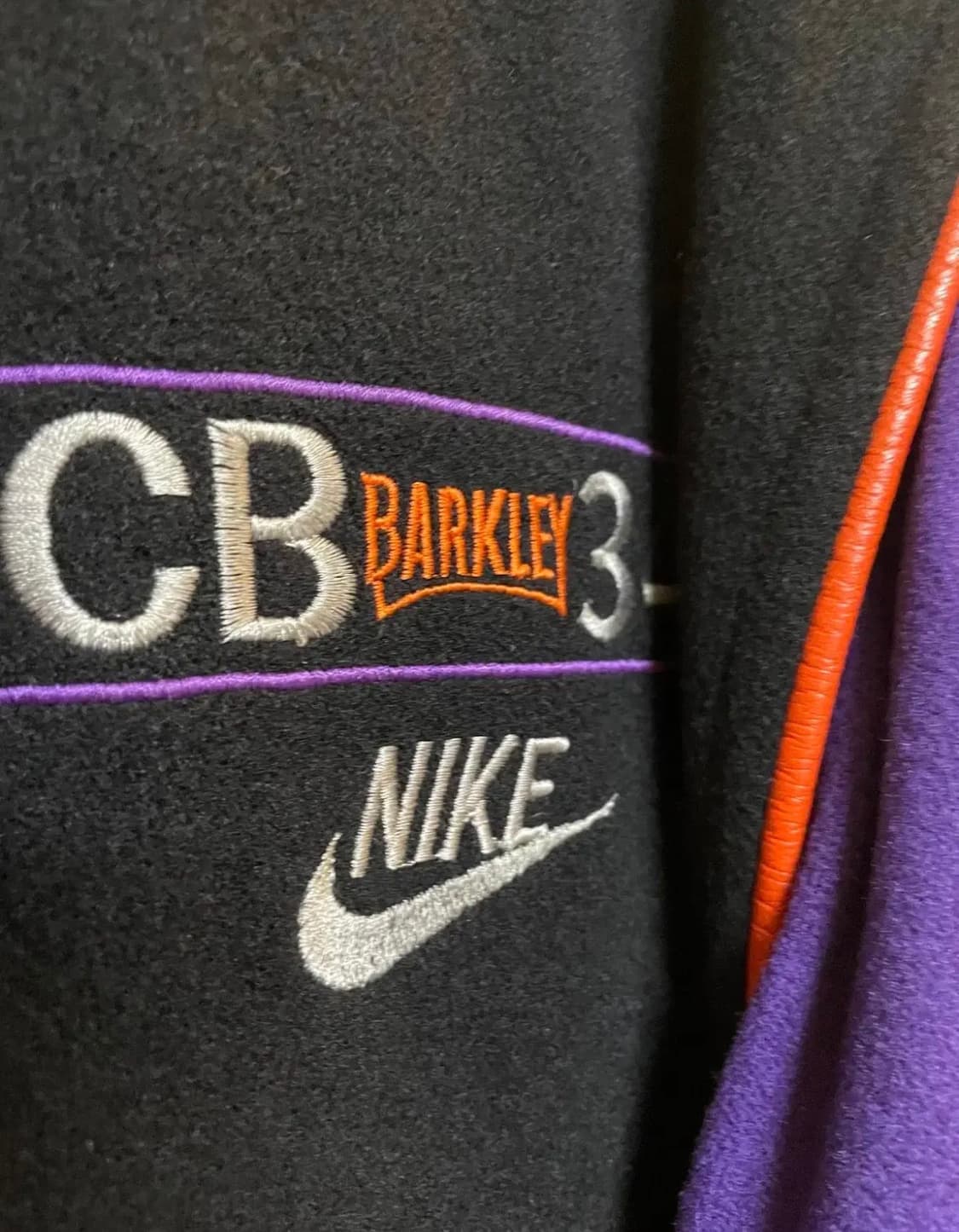 90s NIKE 나이키 찰스 Wreak Havoc 바시티자켓 105 상품이미지3