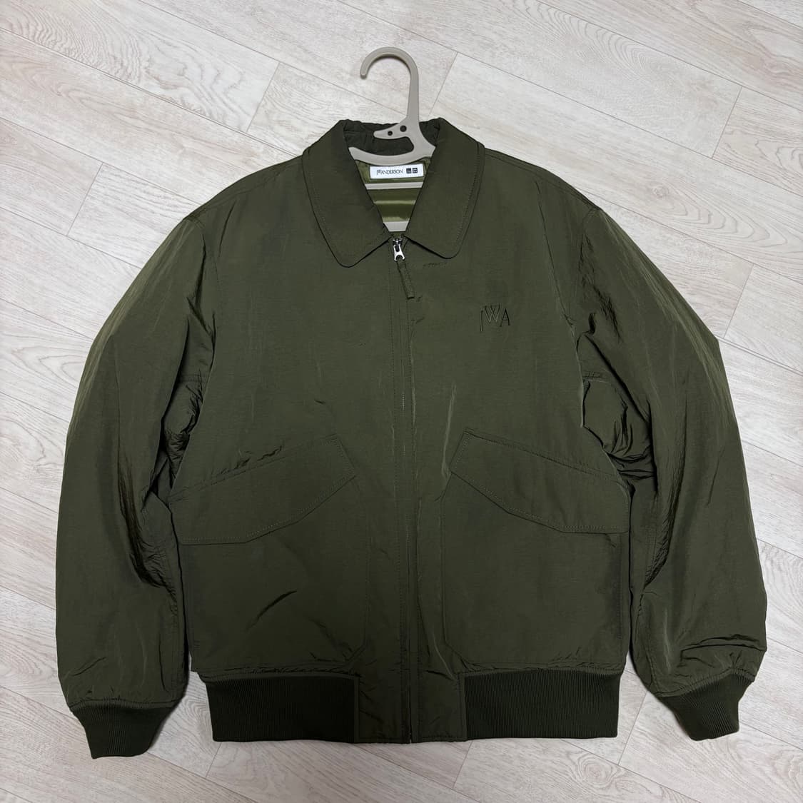 유니클로 JW앤더슨 패디드 블루종 상품이미지2