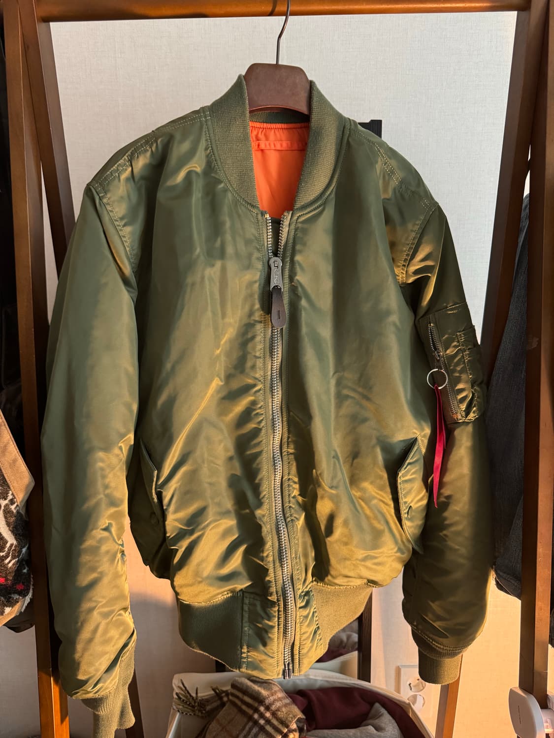 알파인더스트리 MA-1 플라이트 재킷 상품이미지1