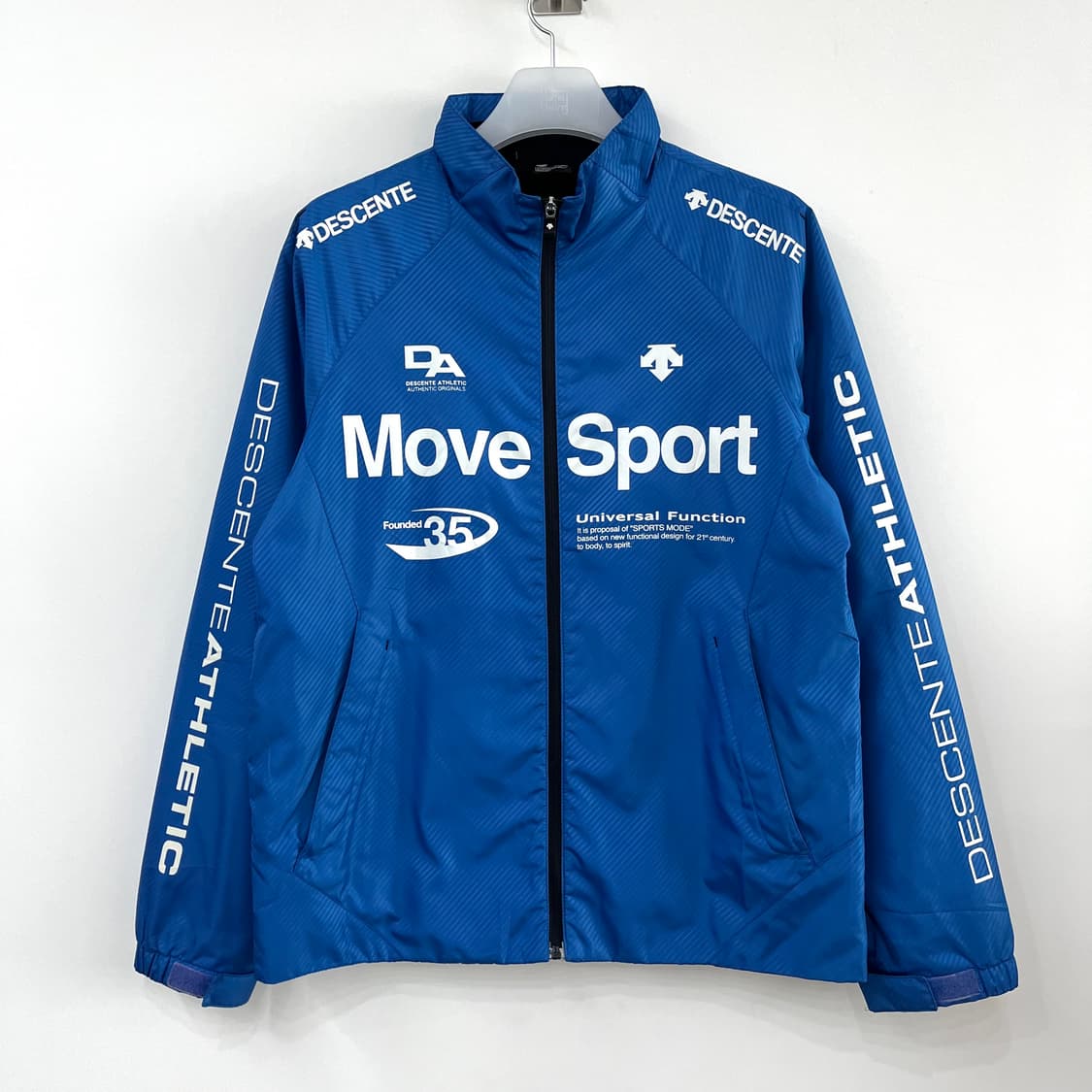 데상트 무브 스포츠 블루 바람막이 자켓 상품이미지2