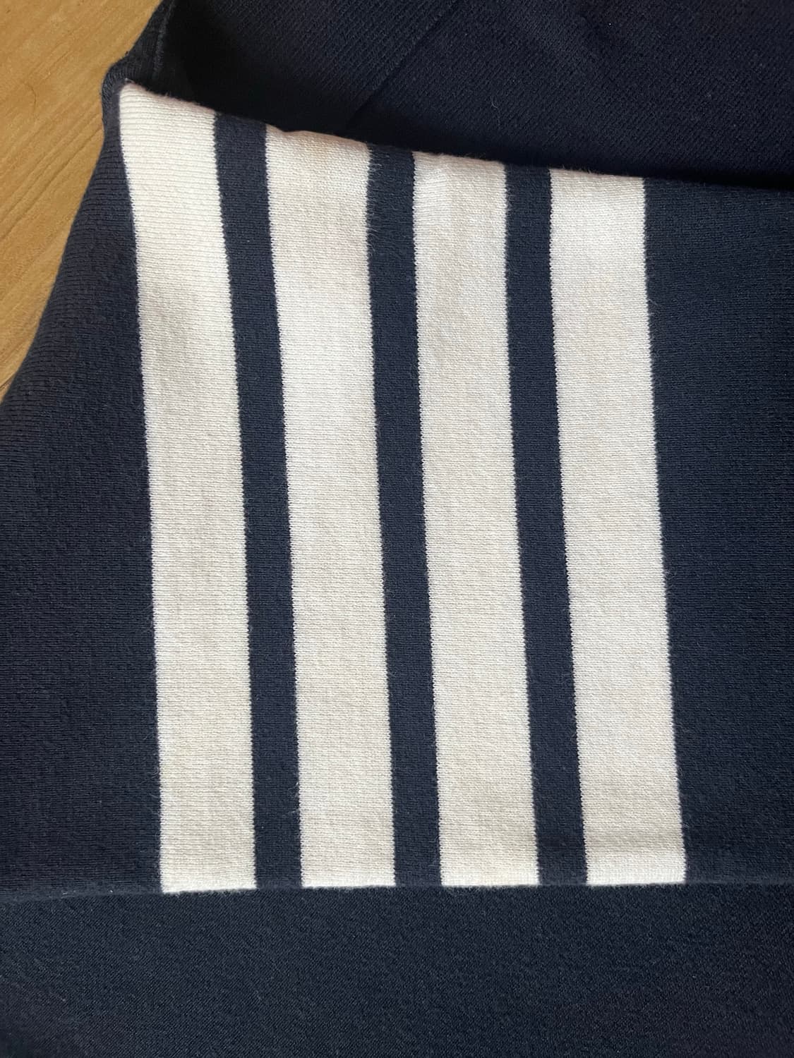 톰브라운 맨투맨 2사이즈 상품이미지5