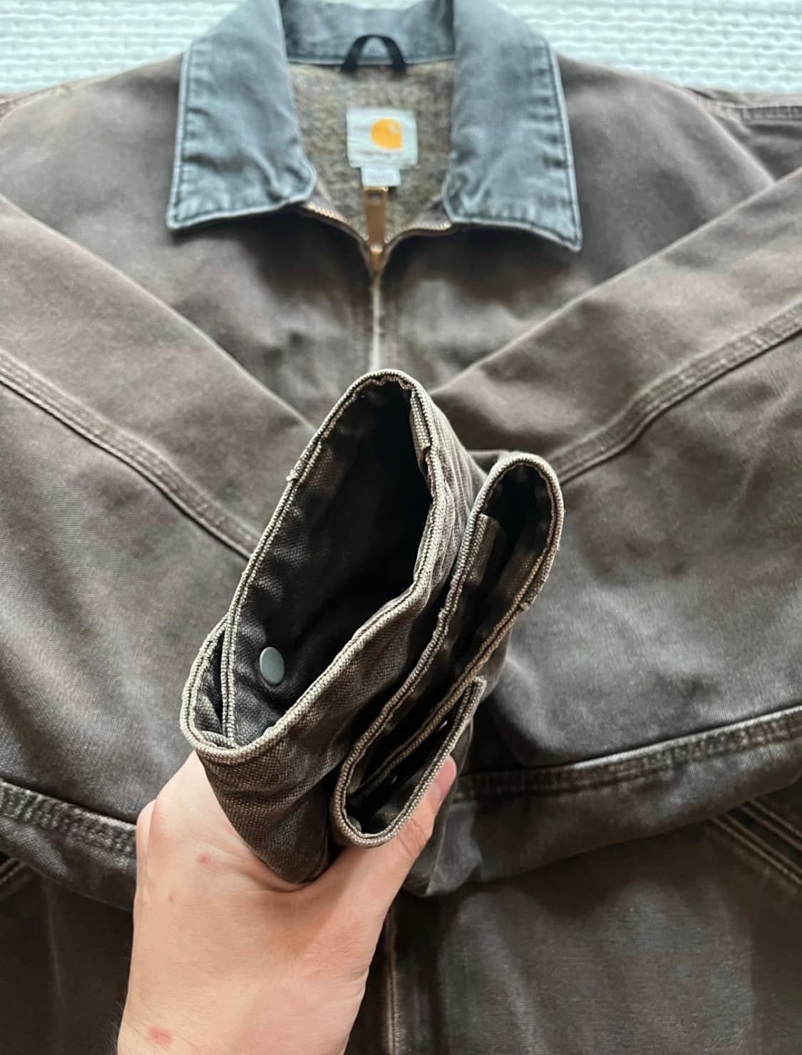 칼하트 j97 DKB XL 디트로이트자켓 상품이미지3