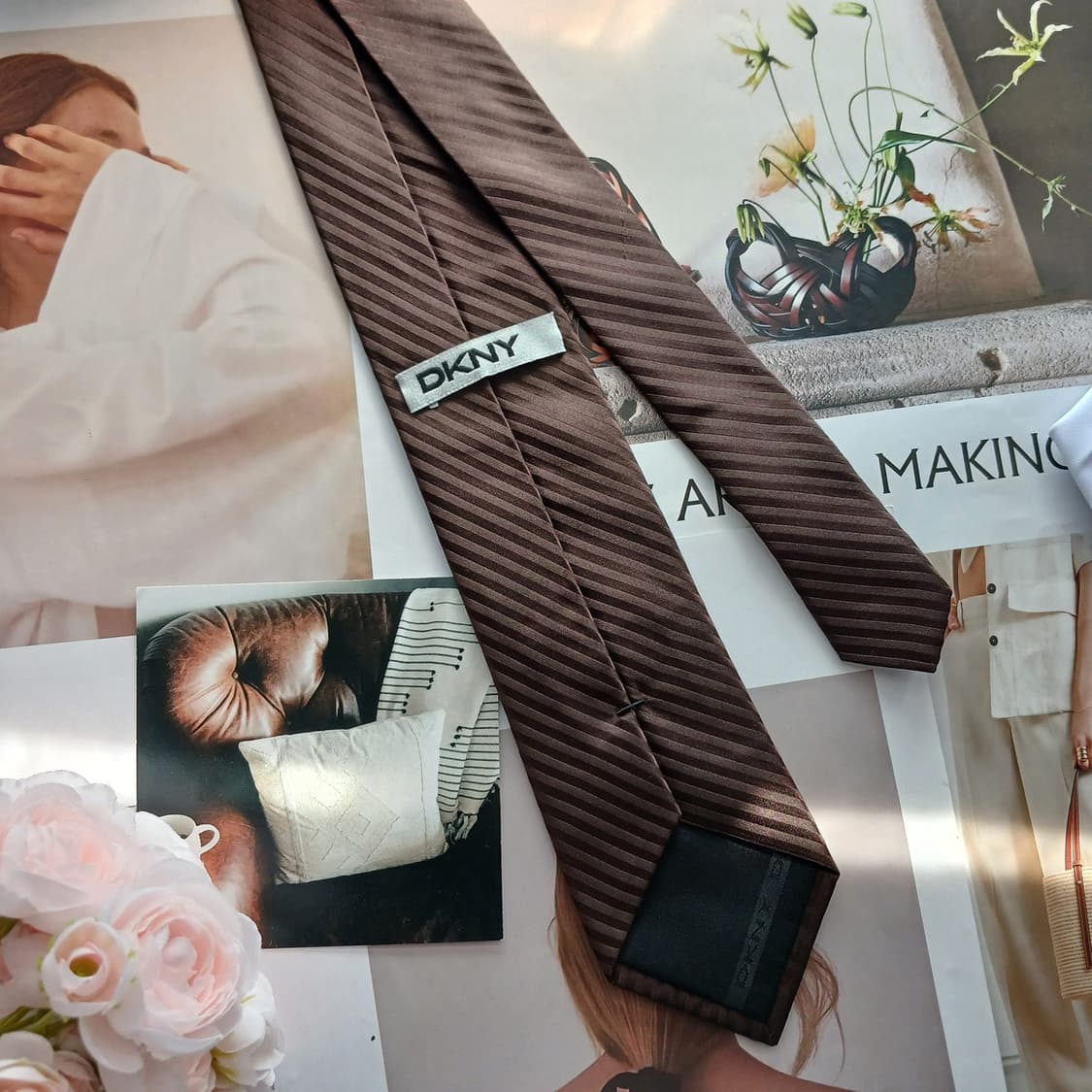 DKNY 실크 스트라이프 슬림넥타이 7.1cm A+~A등급 A18442
 상품이미지4