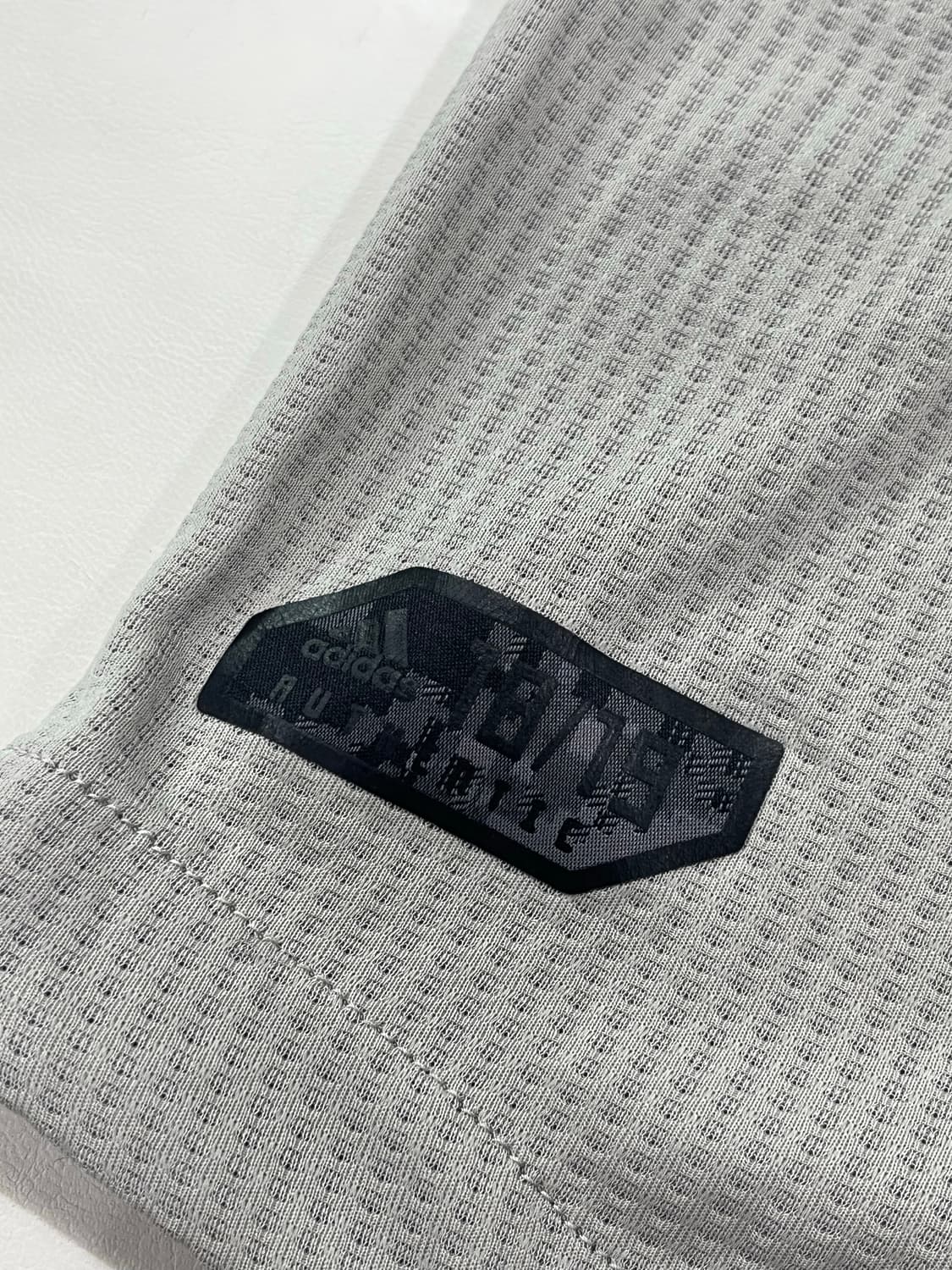 아디다스 18-19 유벤투스 FC 어센틱 어웨이 크리스티아누 호날두 상품이미지7