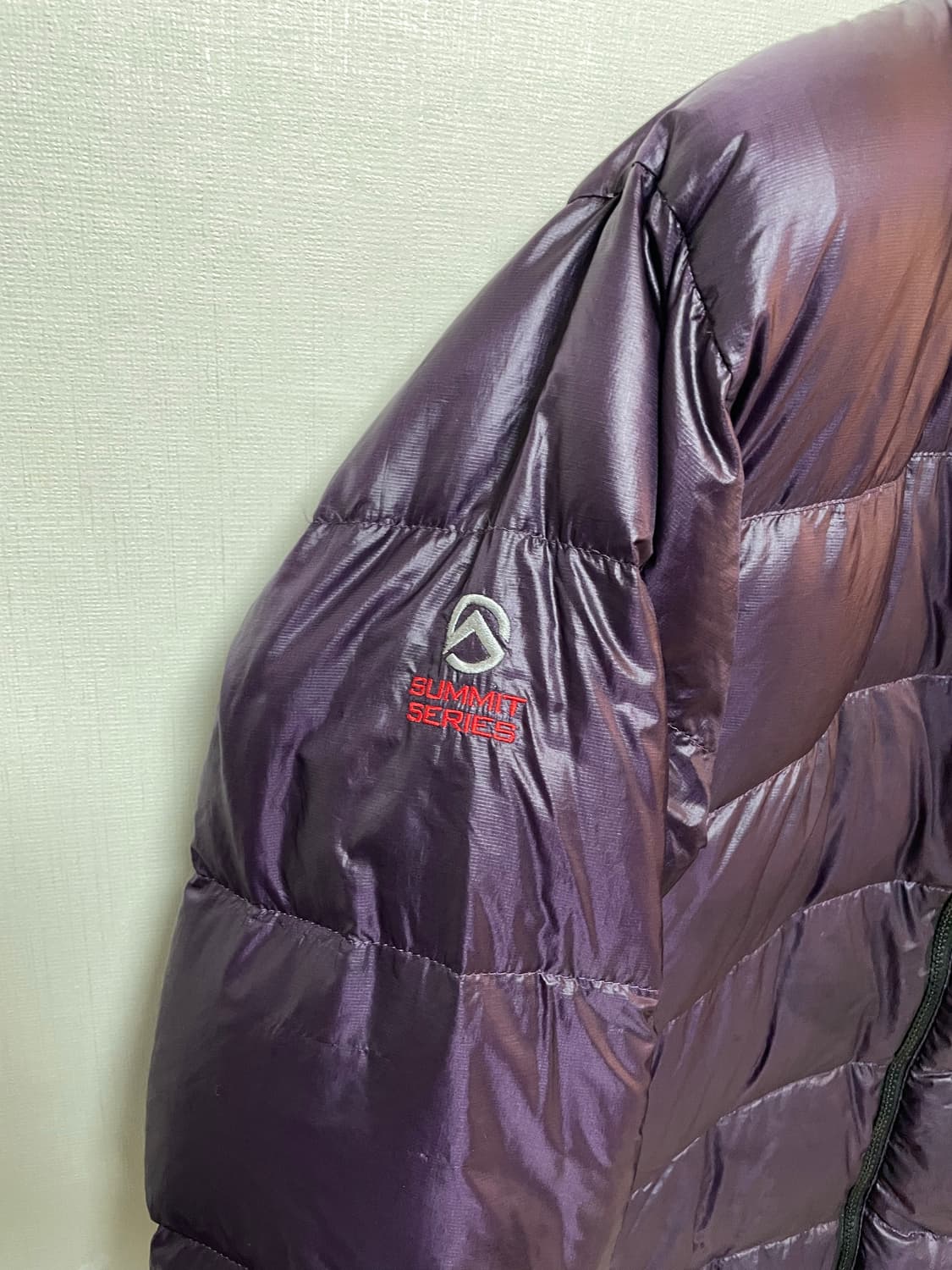 노스페이스 아콘카구아 자켓 써밋 경량패딩 자켓 100 초희귀 상품이미지6