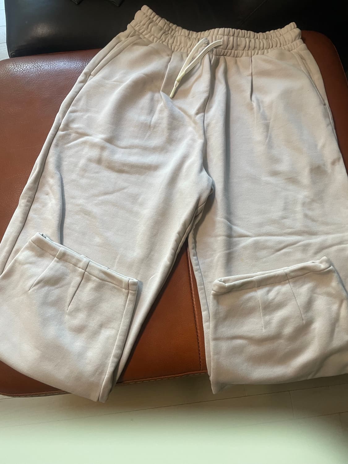 커스텀멜로우 베이지 스웻팬츠 상품이미지1