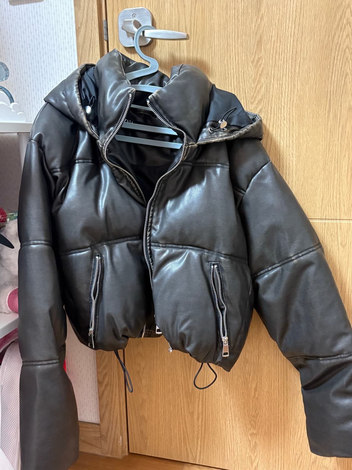 자라 페이크 레더 크롭 패딩 점퍼 m 상품이미지2