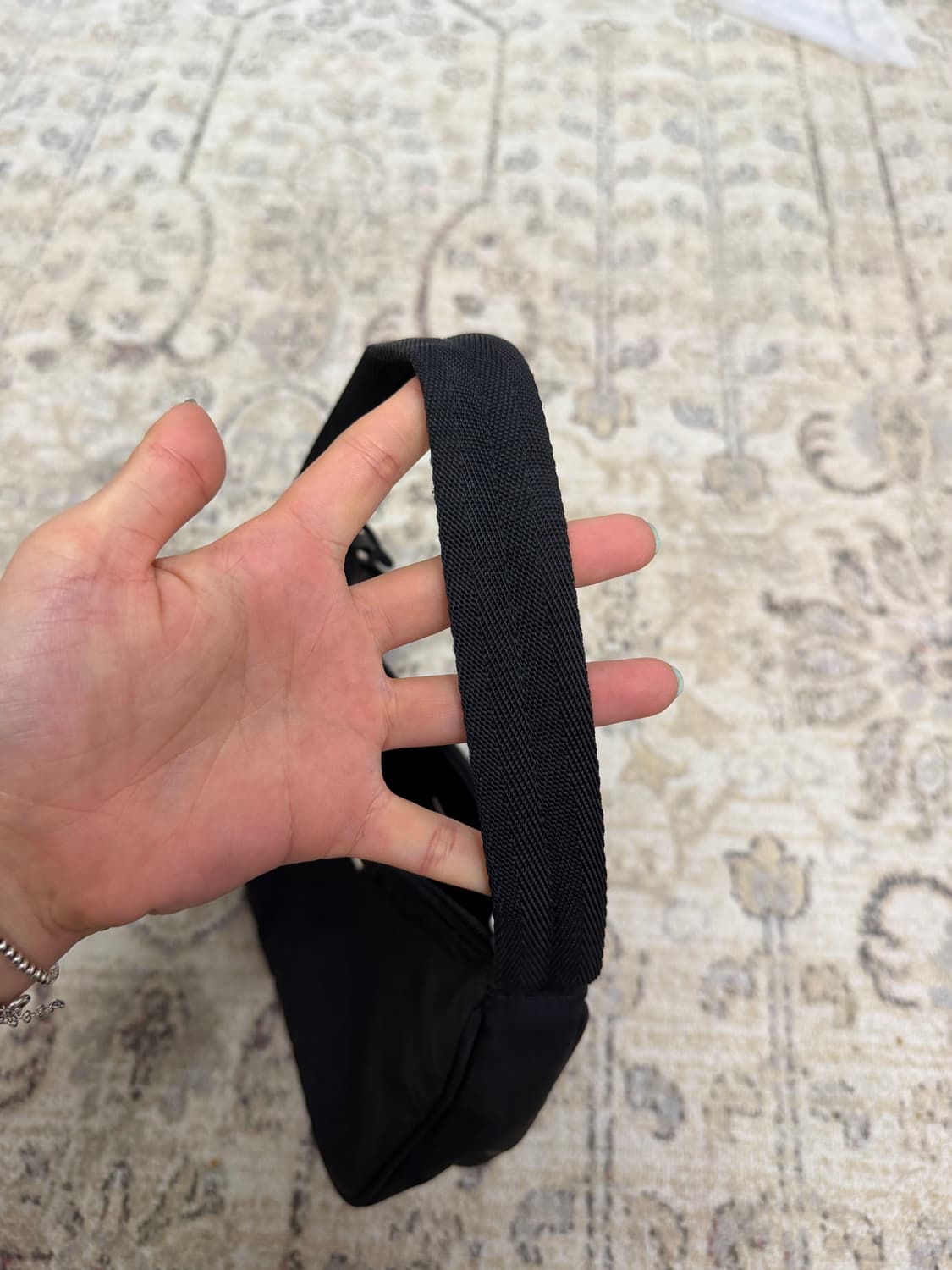 프라다 리에디션 2000 리나일론 호보백 상품이미지2