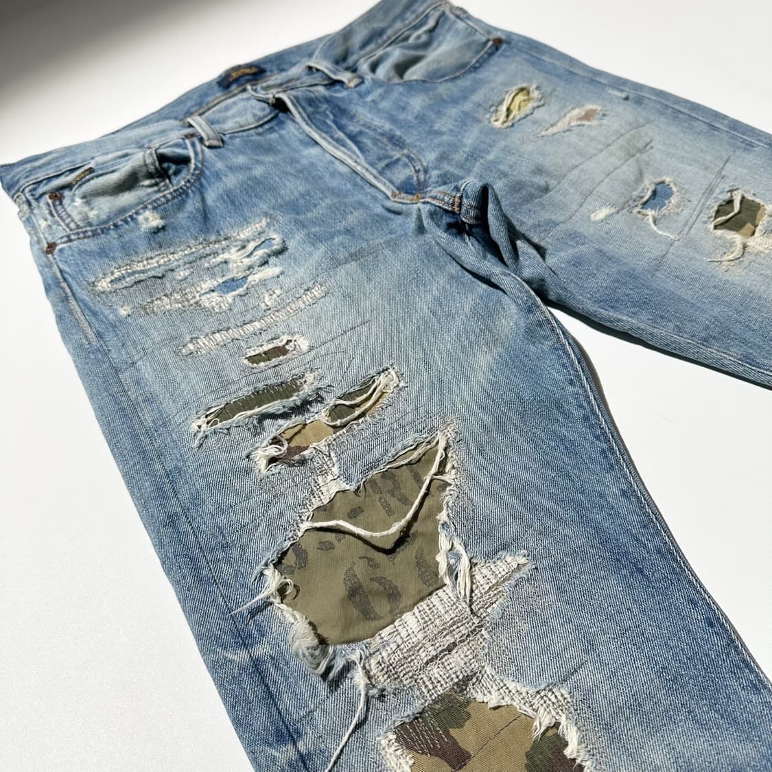 폴로 랄프로렌 카모 패치 디스트로이드 설리반 슬림핏 데님 팬츠 상품이미지5