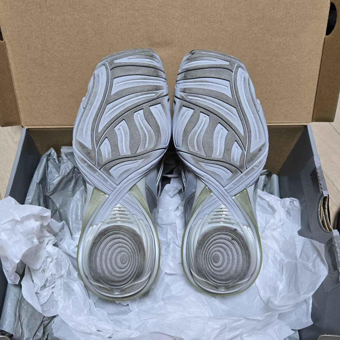 발렌시아가 타이렉스 42 상품이미지3