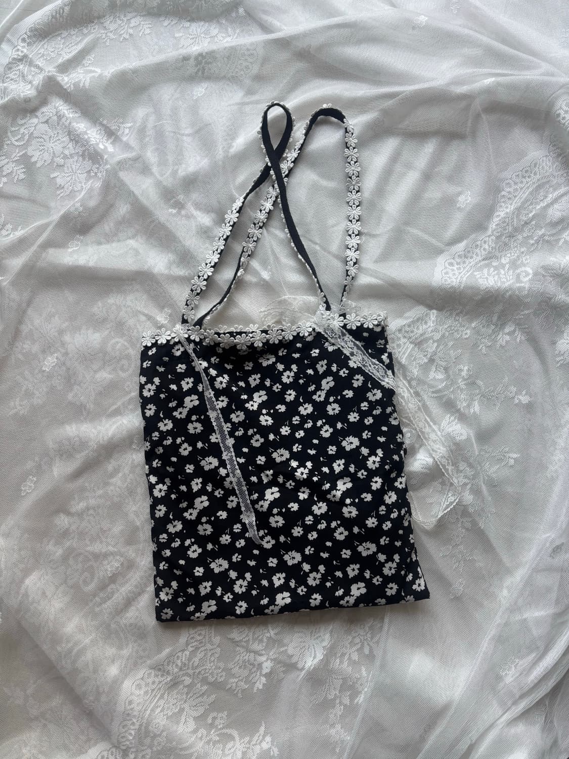 모리걸 레이스 플로럴 백 상품이미지1