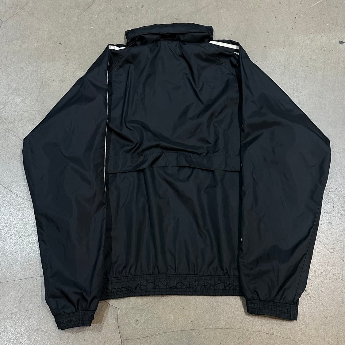 L 아디다스 블랙 내장후드 바람막이 상품이미지3