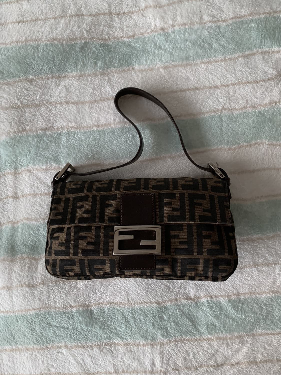 빈티지 펜디 주카 바게트백 상품이미지1