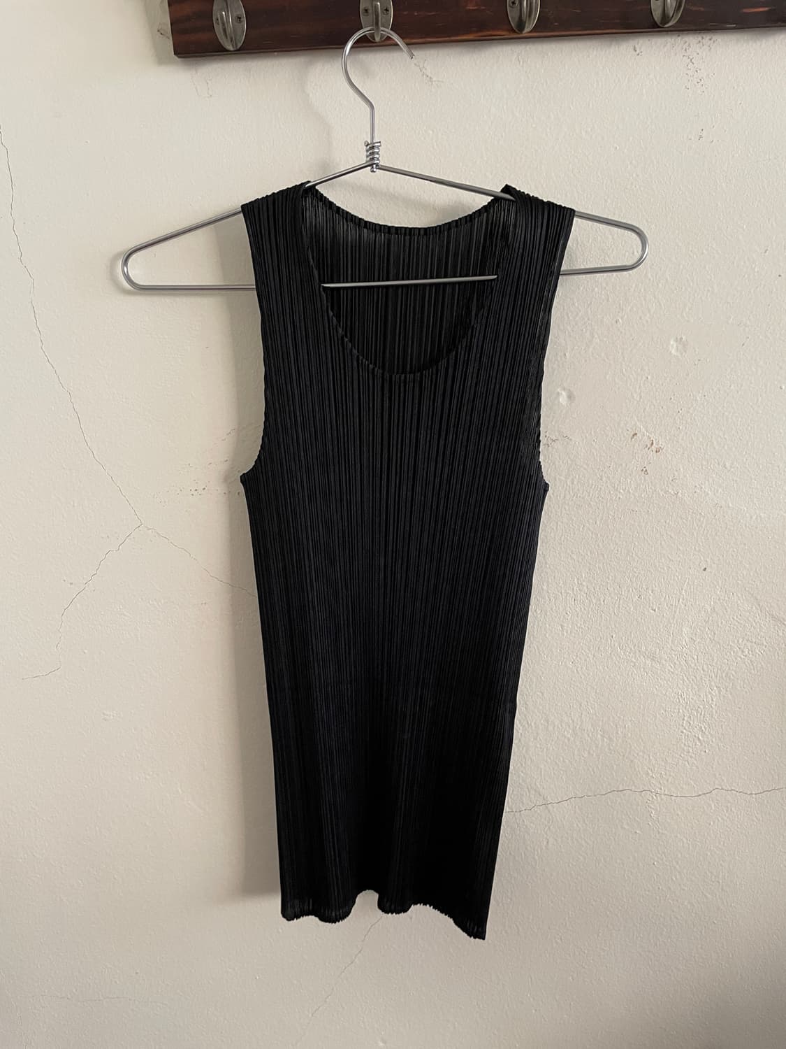 이세이미야케 플리츠플리즈 여성 슬리브 나시 민소매 상품이미지1