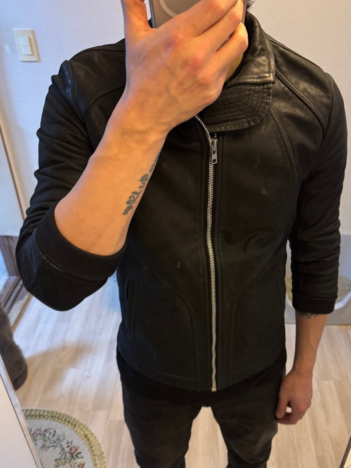 릭오웬스 인타르시아 레더 자켓 48(팔 수선) 상품이미지1