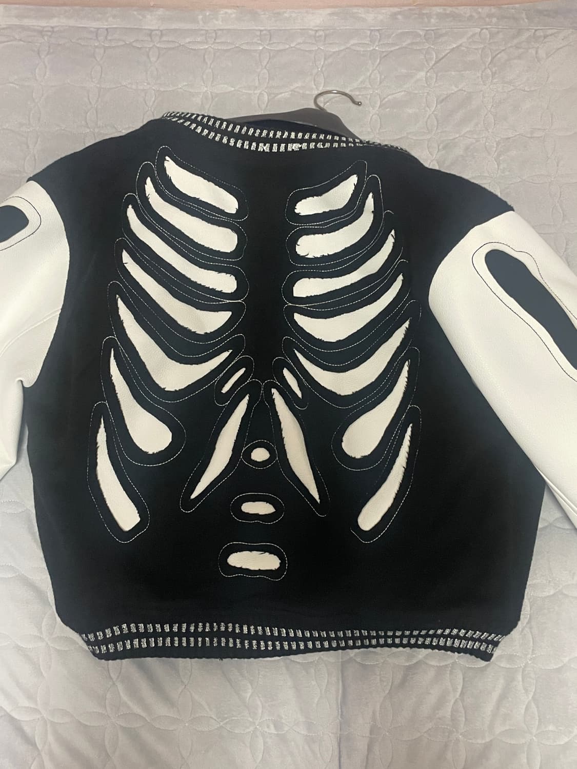 써저리 본 바시티 L 상품이미지1