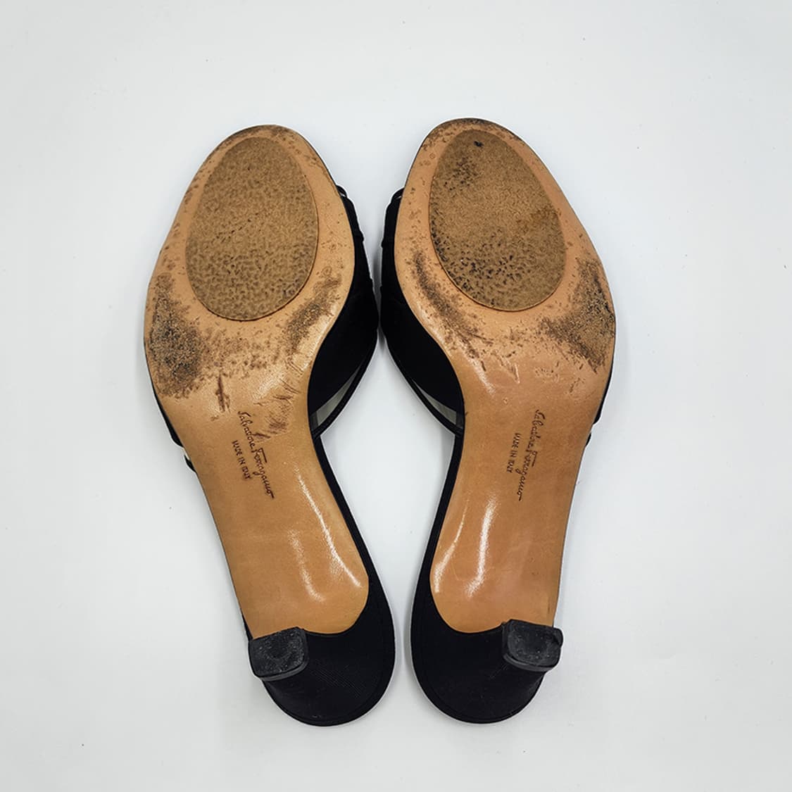 페라가모 빈티지 블랙 클리어 플라스틱 오픈토 슈즈 7 상품이미지4