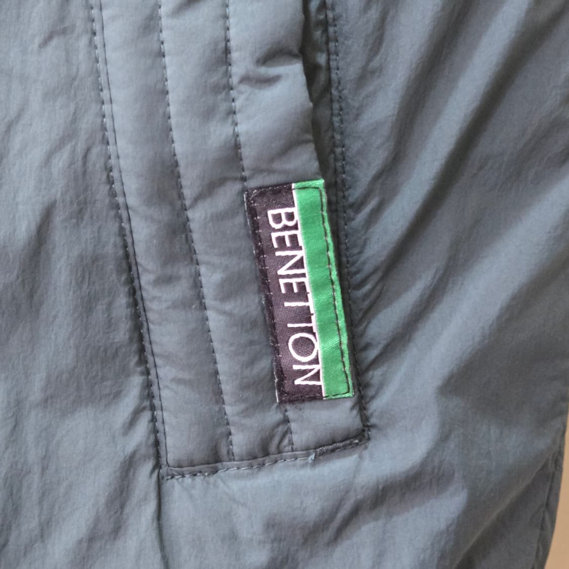 [2XL] BENETTON 양면 패딩 베스트 (블랙/그린) 상품이미지7