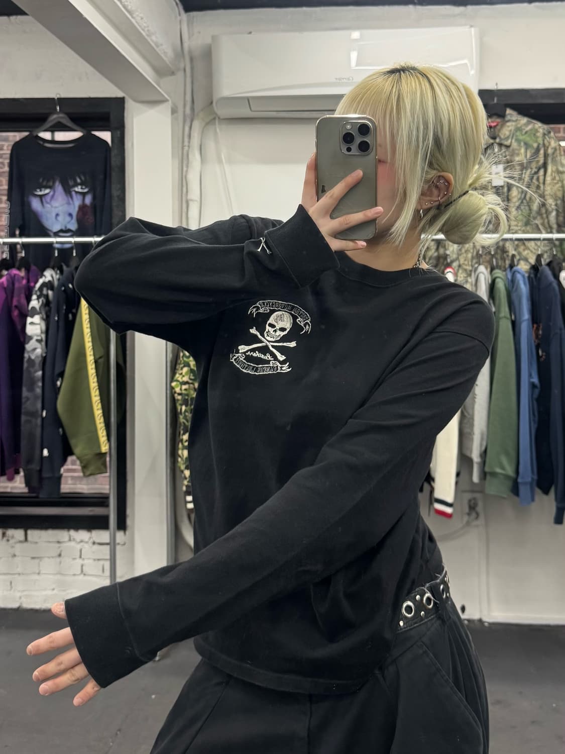 밴슨 레더 큐빅 스컬 롱슬리브 상품이미지4