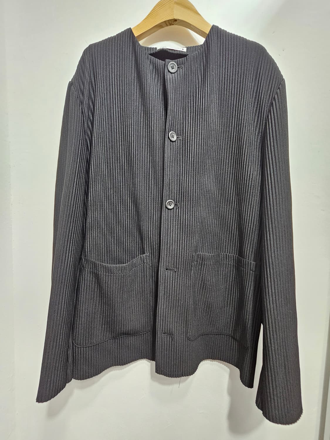 자라 라운드넥 플리츠 자켓 M 상품이미지4