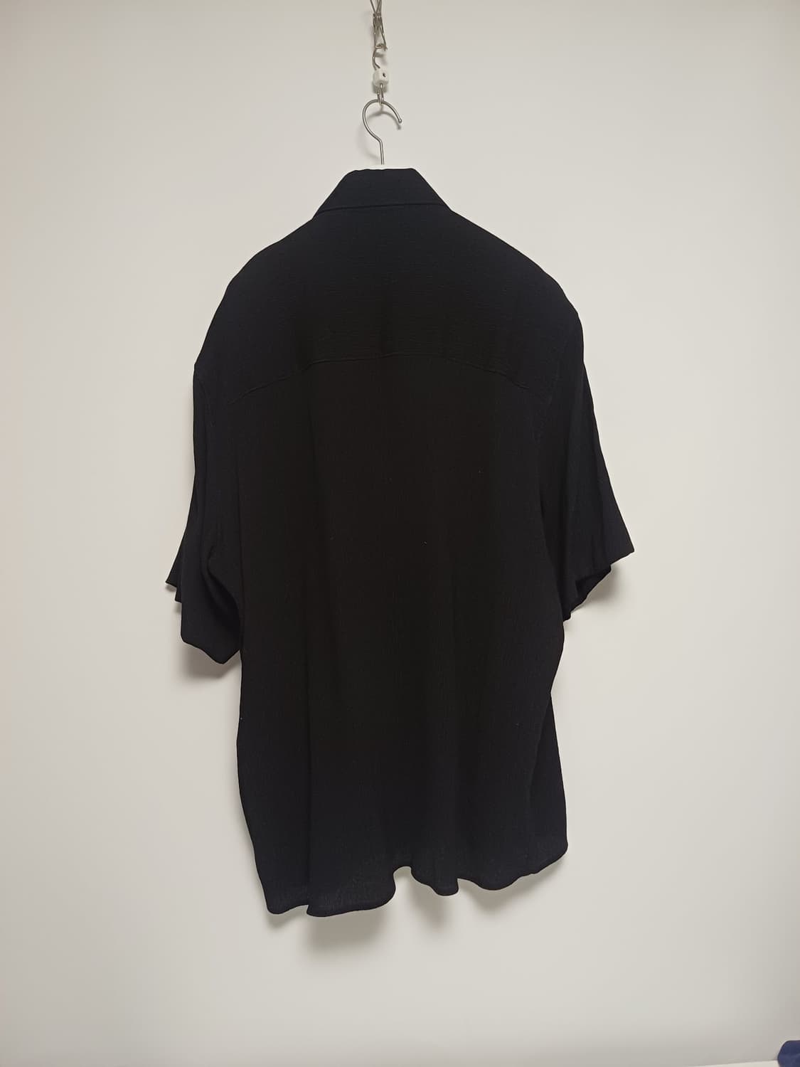 [L] 자라(ZARA) 남성 릴랙스핏 오픈칼라 반팔 셔츠 블랙 상품이미지2