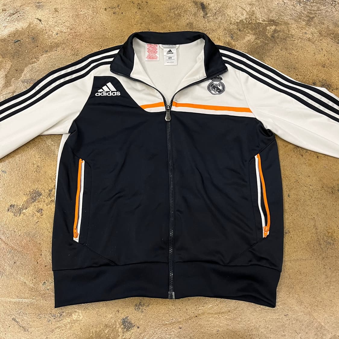 아디다스 레알 마드리드 흰검 화이트 오렌지 디테일 져지 트랙탑 상품이미지3