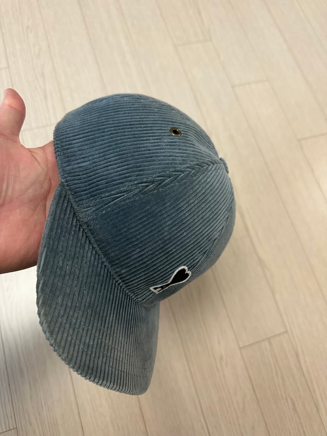 ami 코듀로이볼캡 팝니다. 상품이미지5