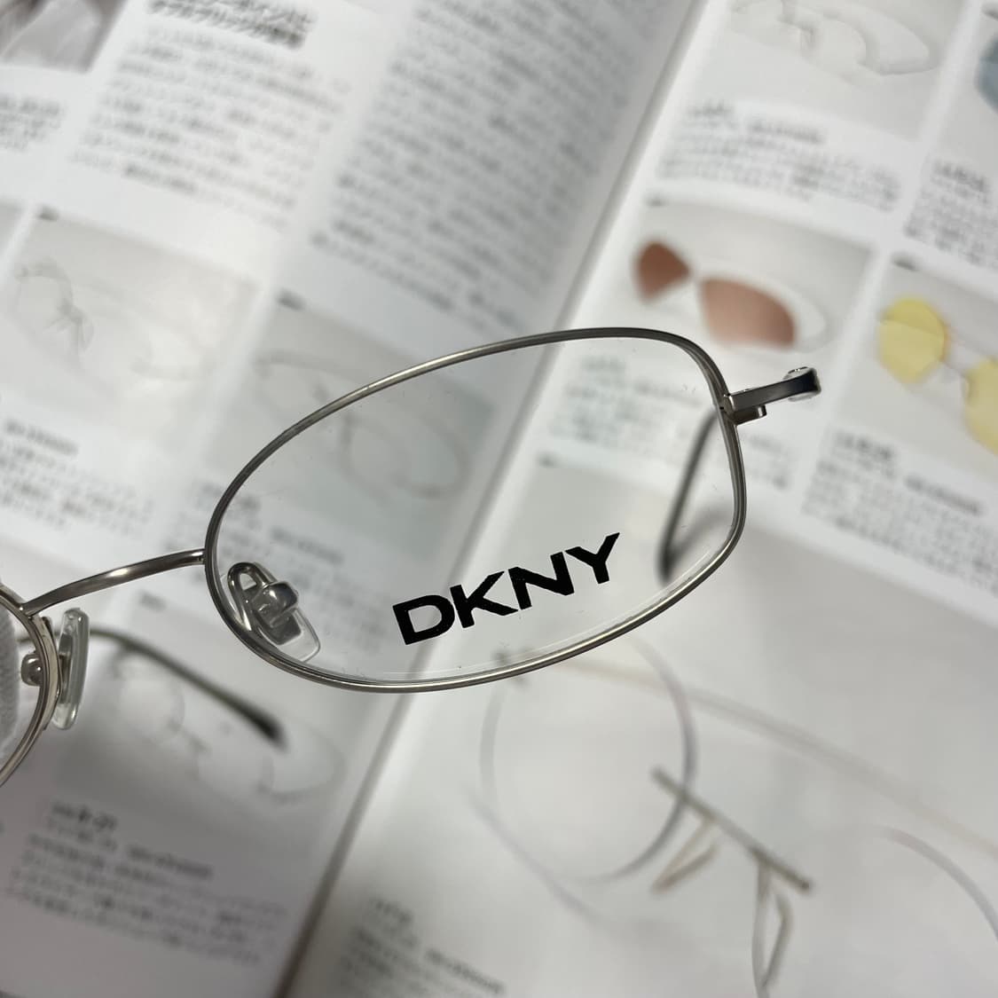 DKNY 도나카란뉴욕 티타늄 실버 빈티지 안경 47 상품이미지2