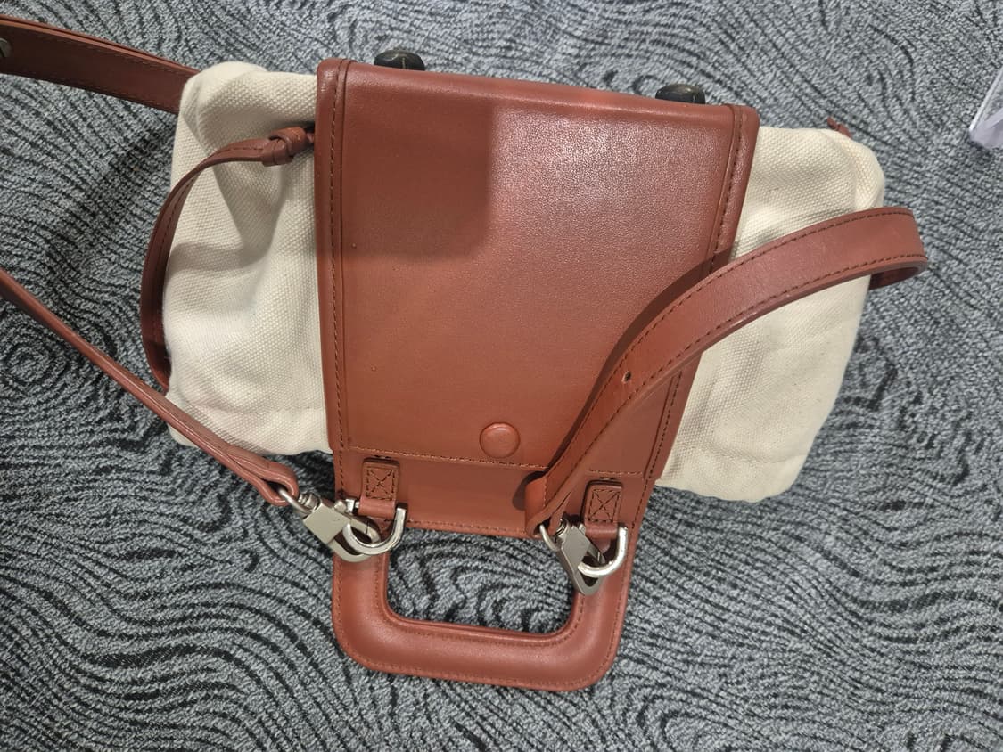 아더에러 튜브백 tube bag small 상품이미지4