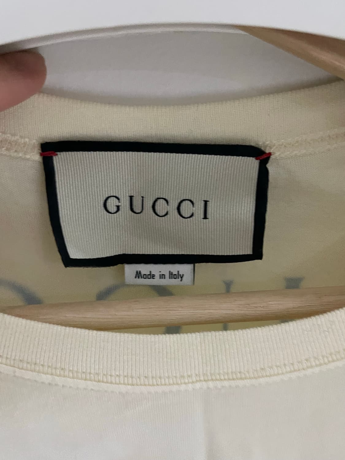 GUCCI 구찌 새상품 컨디션 티셔츠  상품이미지3