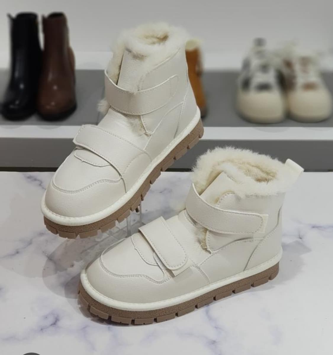 가죽 벨벳 퍼안감 스노우 앵클부츠 상품이미지1