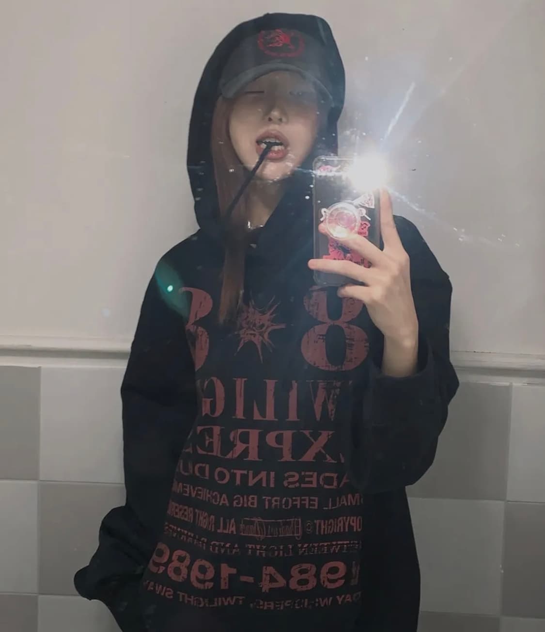 아이돈워너셀 Novichi Hoodie Black 상품이미지1