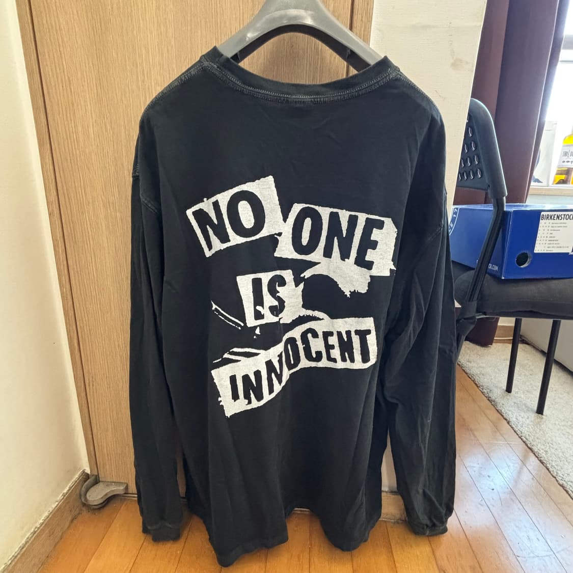 블랙아웃 피어스 롱슬리브 M 상품이미지2