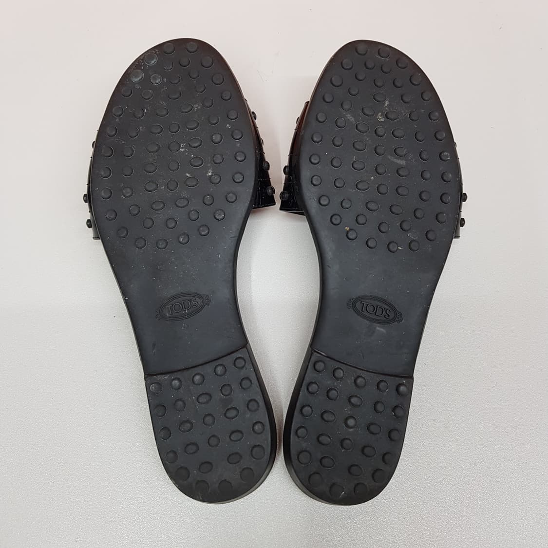 토즈 TODS 스터드 페이턴트 레더 슬라이드 샌들 36.5사이즈 상품이미지5
