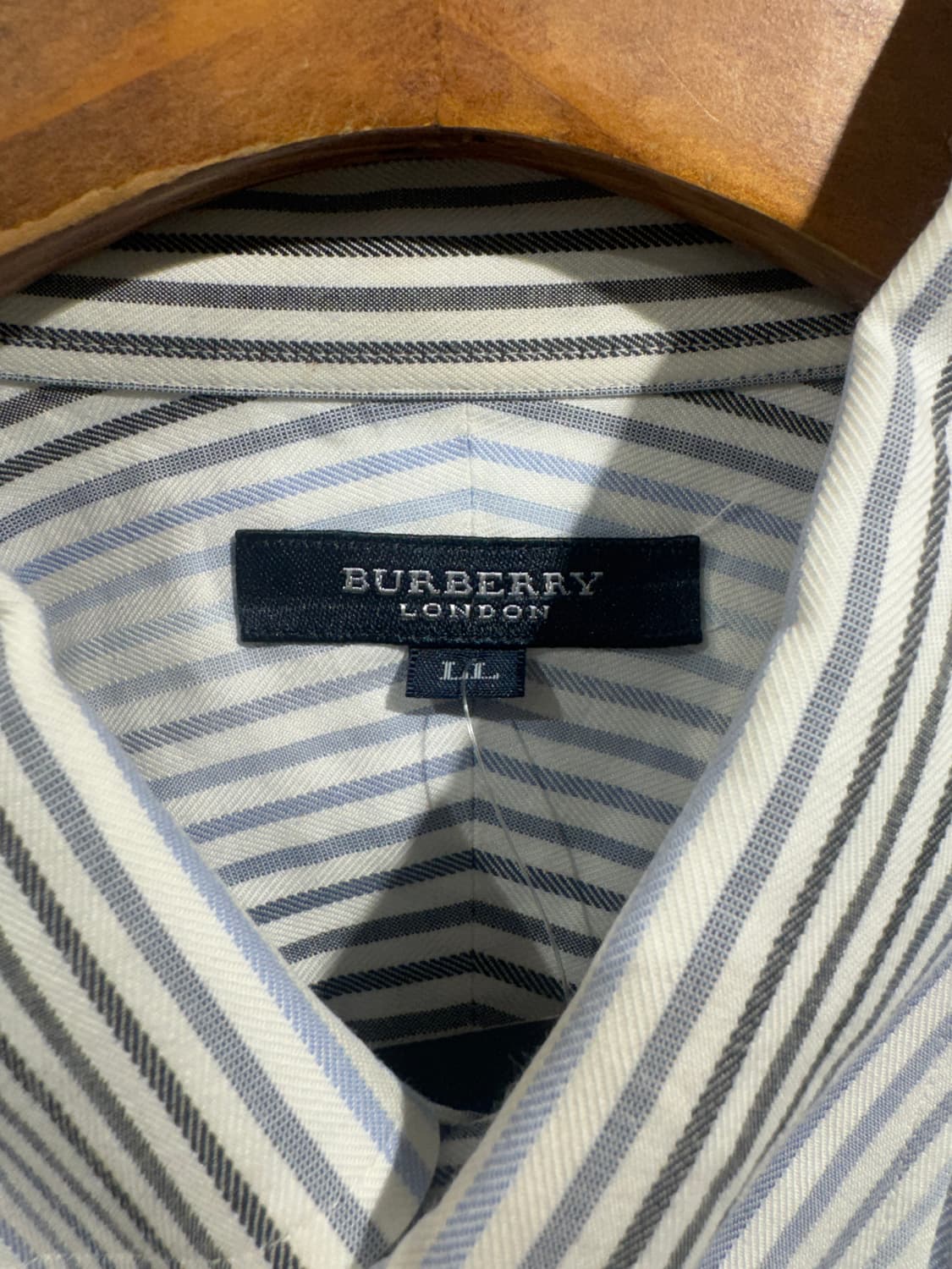 Burberry vertical striped shirt 상품이미지3