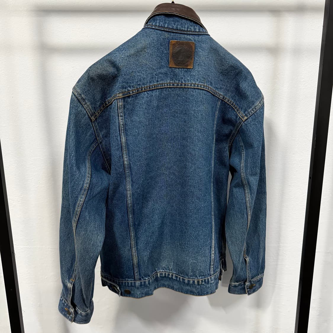 말보루 컨트리 레더카라 데님 자켓 상품이미지3