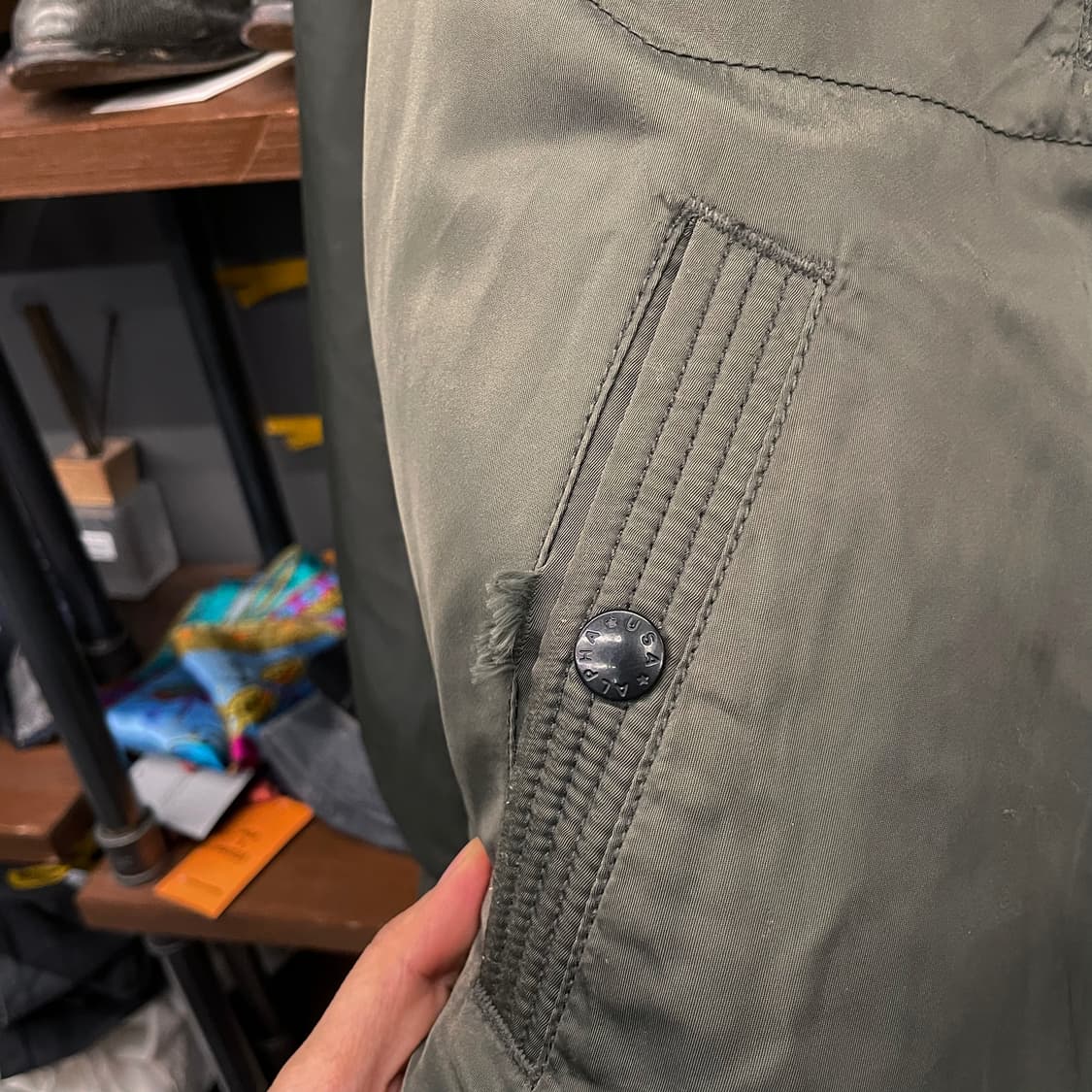 알파 인더스트리 MA-1 후드 탈부착 플라이트 자켓 밀리터리 상품이미지7