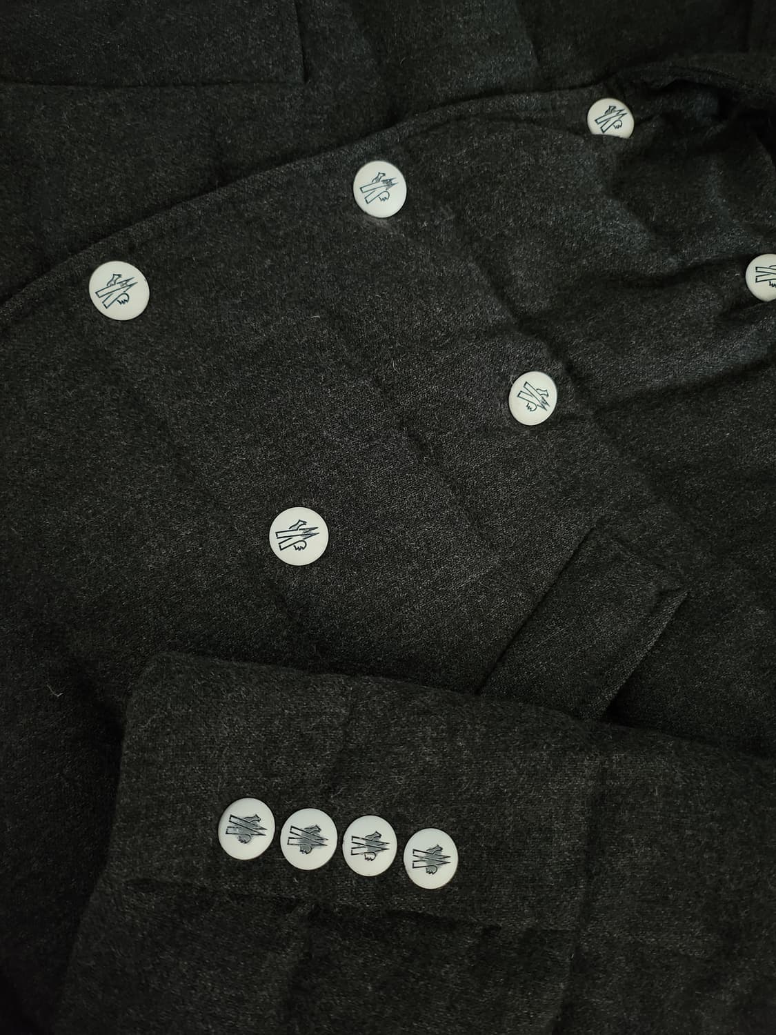 몽클레어 감마블루 남성 패딩블레이저 상품이미지6